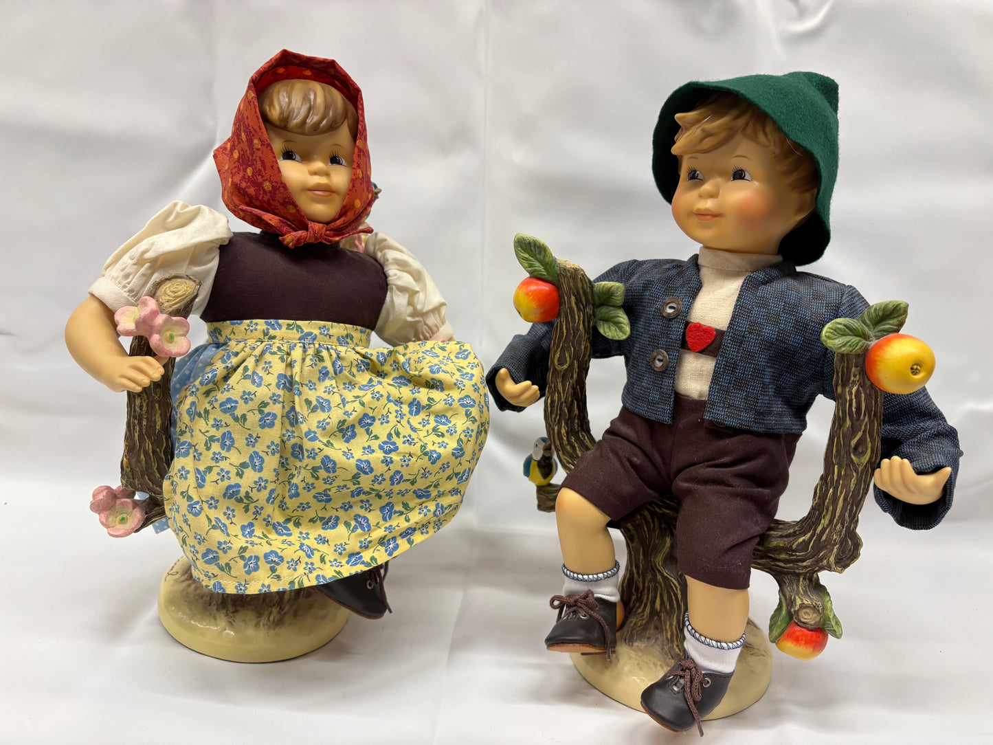 Vintage MJ Hummel Sitting Apple Tree Boy & Girl