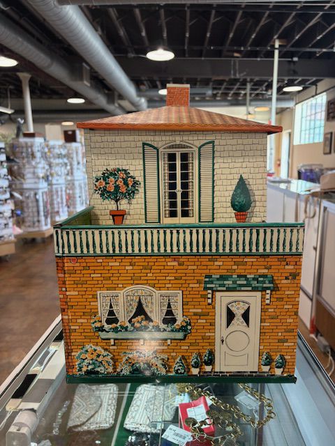 T Cohn Tin Dollhouse
